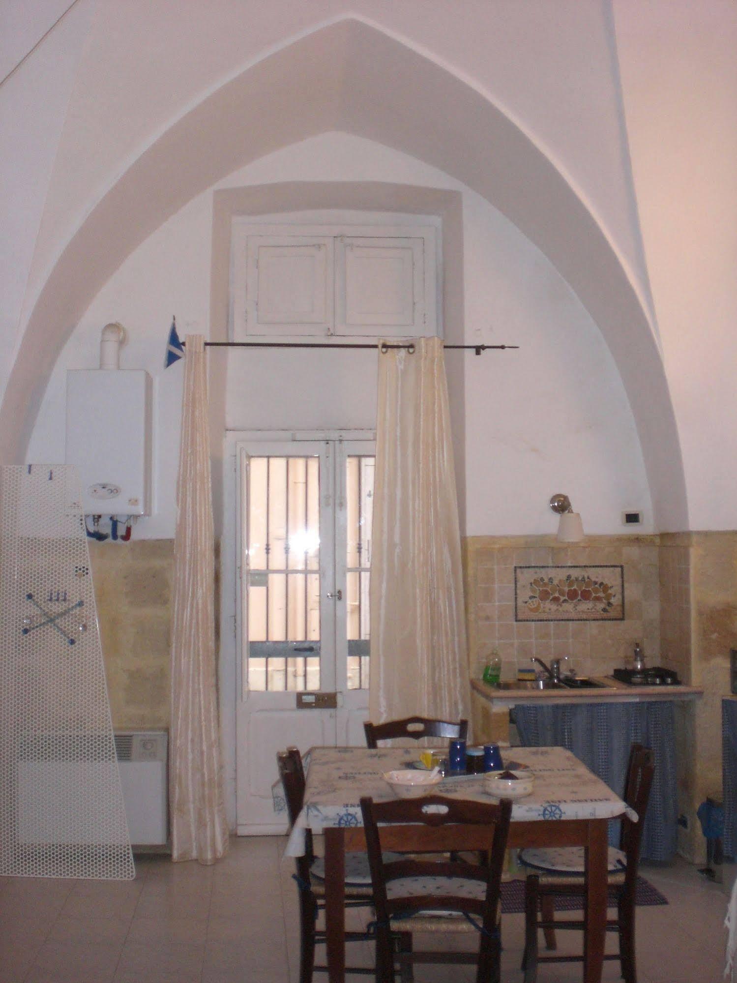 Bed & Breakfast Mare Nostrum Бриндизи Экстерьер фото