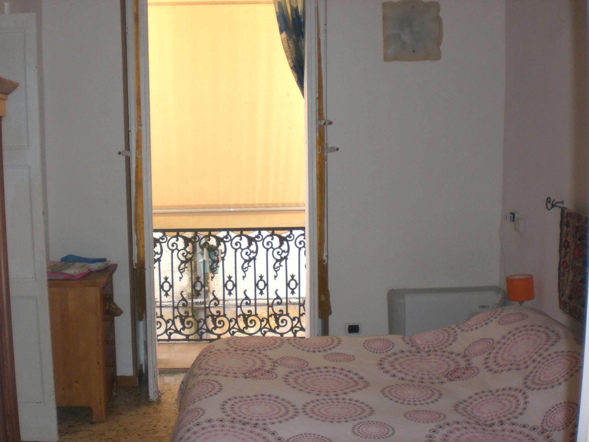 Bed & Breakfast Mare Nostrum Бриндизи Экстерьер фото
